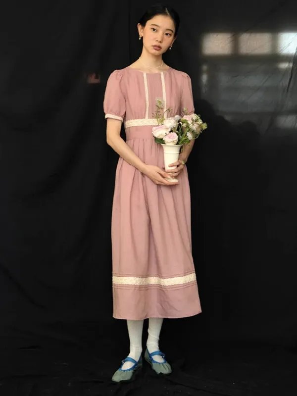 Ava's Classic Linen Dress